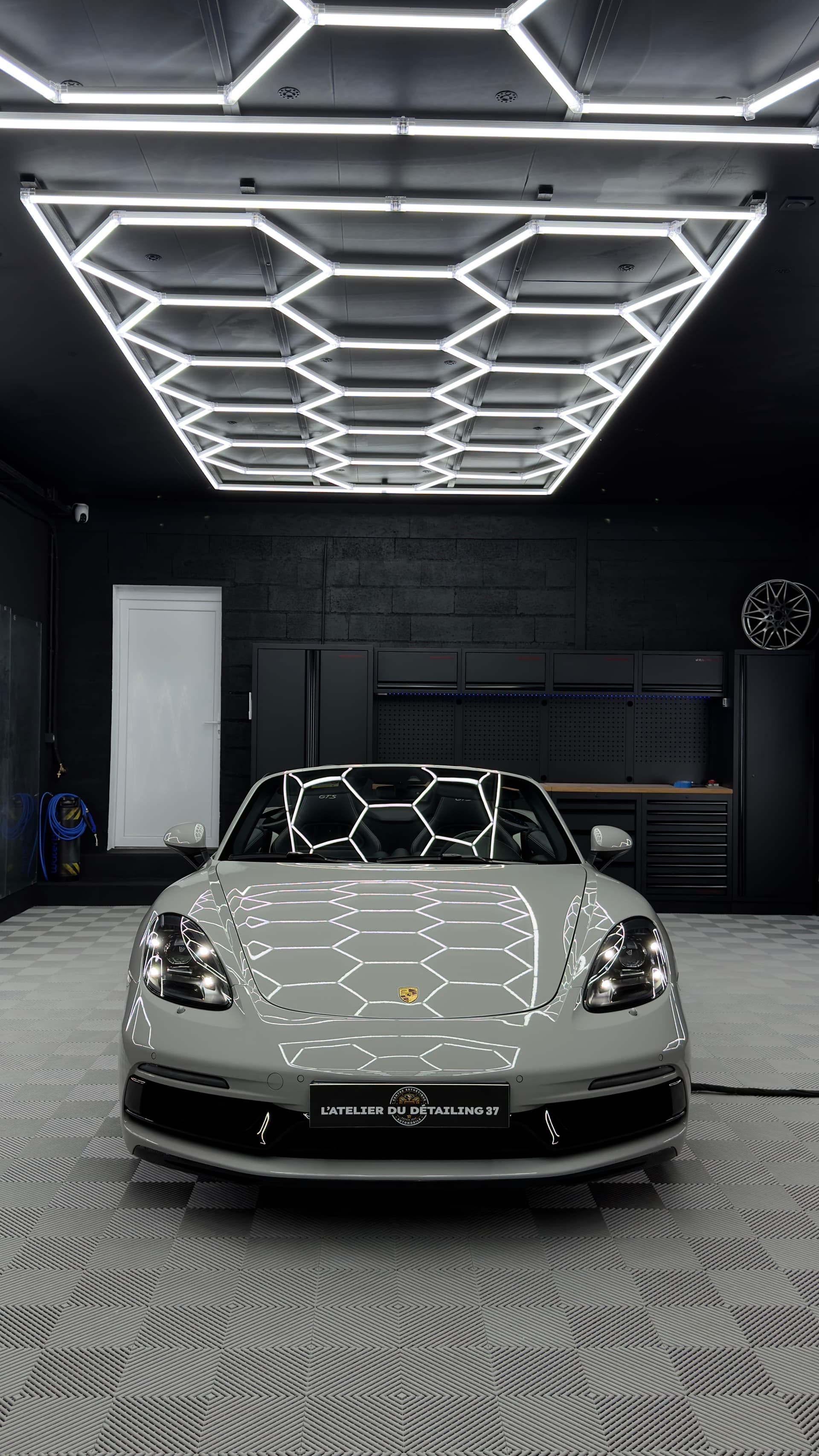 Porsche 718 GTS photo 3