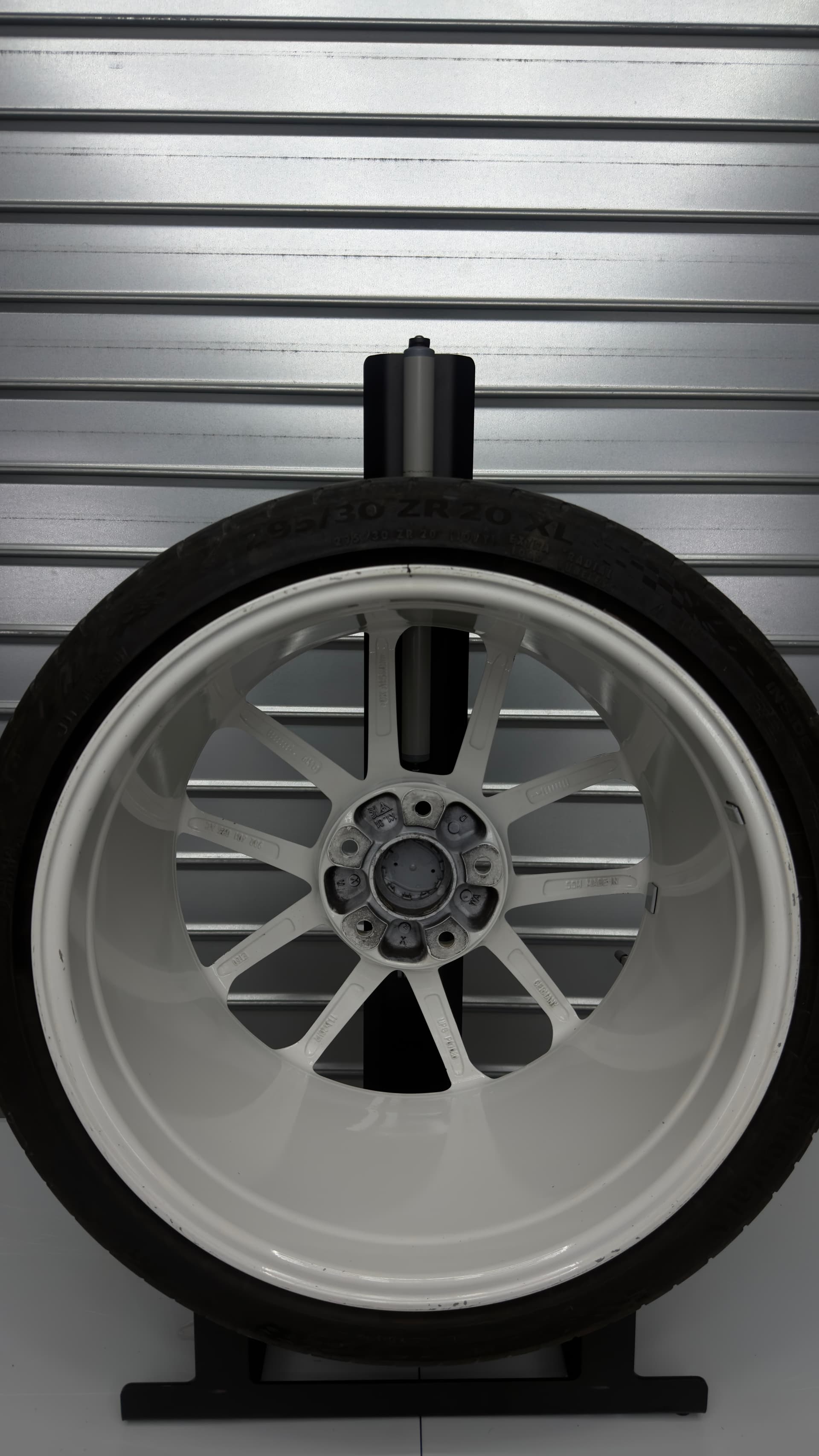 Porsche 718 Spyder photo 9