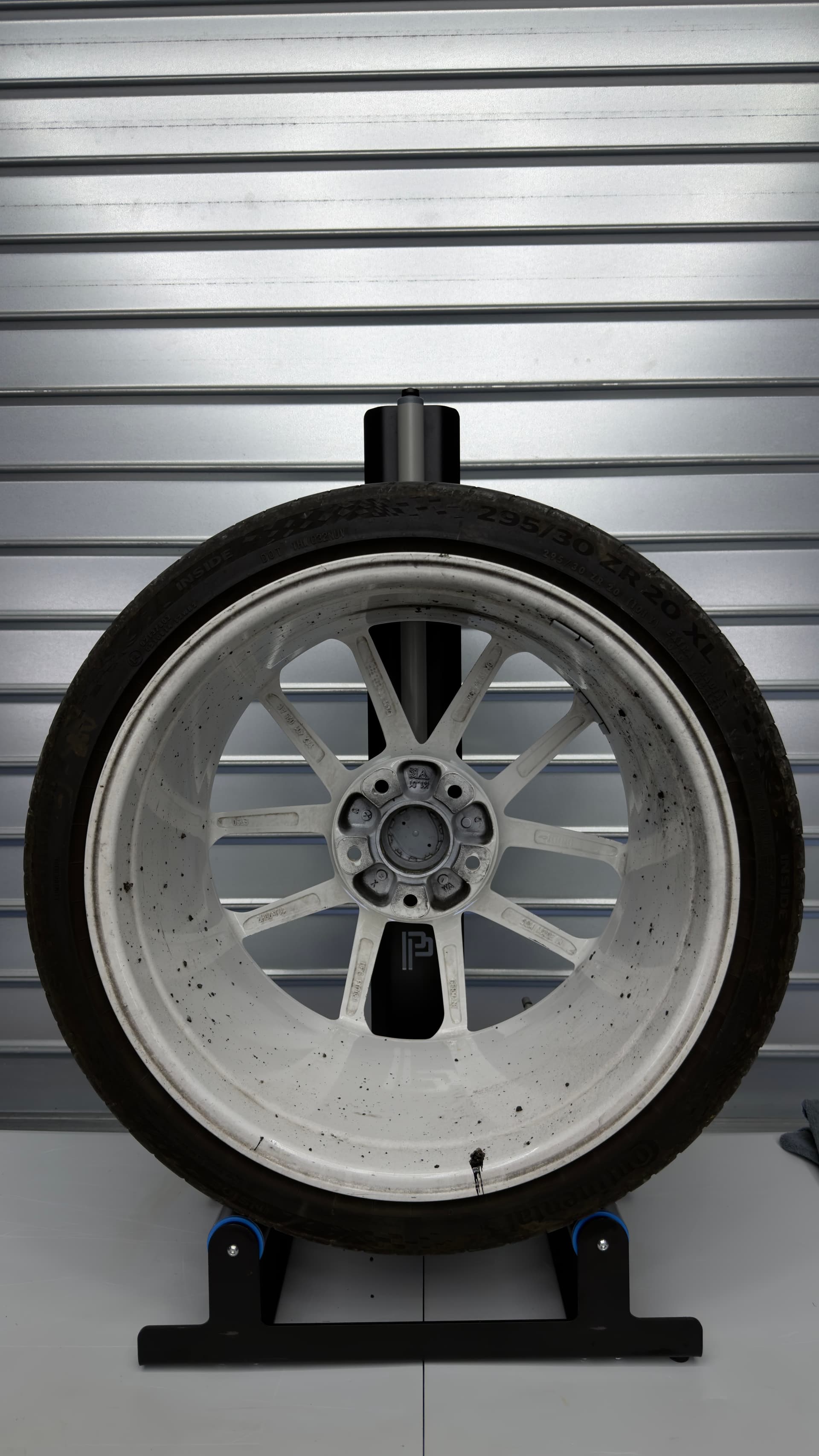 Porsche 718 Spyder photo 10