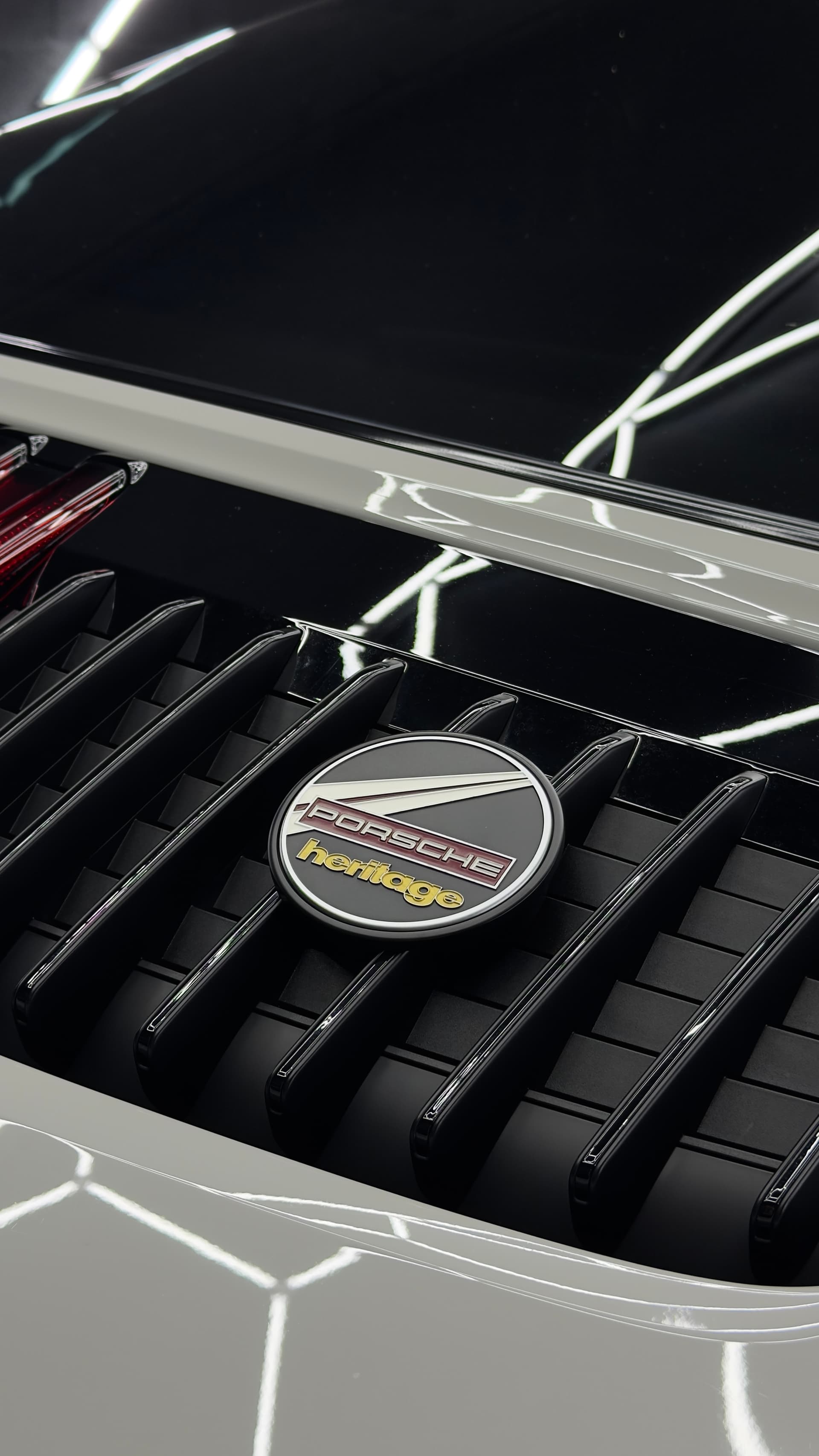 Porsche 992 Targa 4S Édition Héritage photo 8