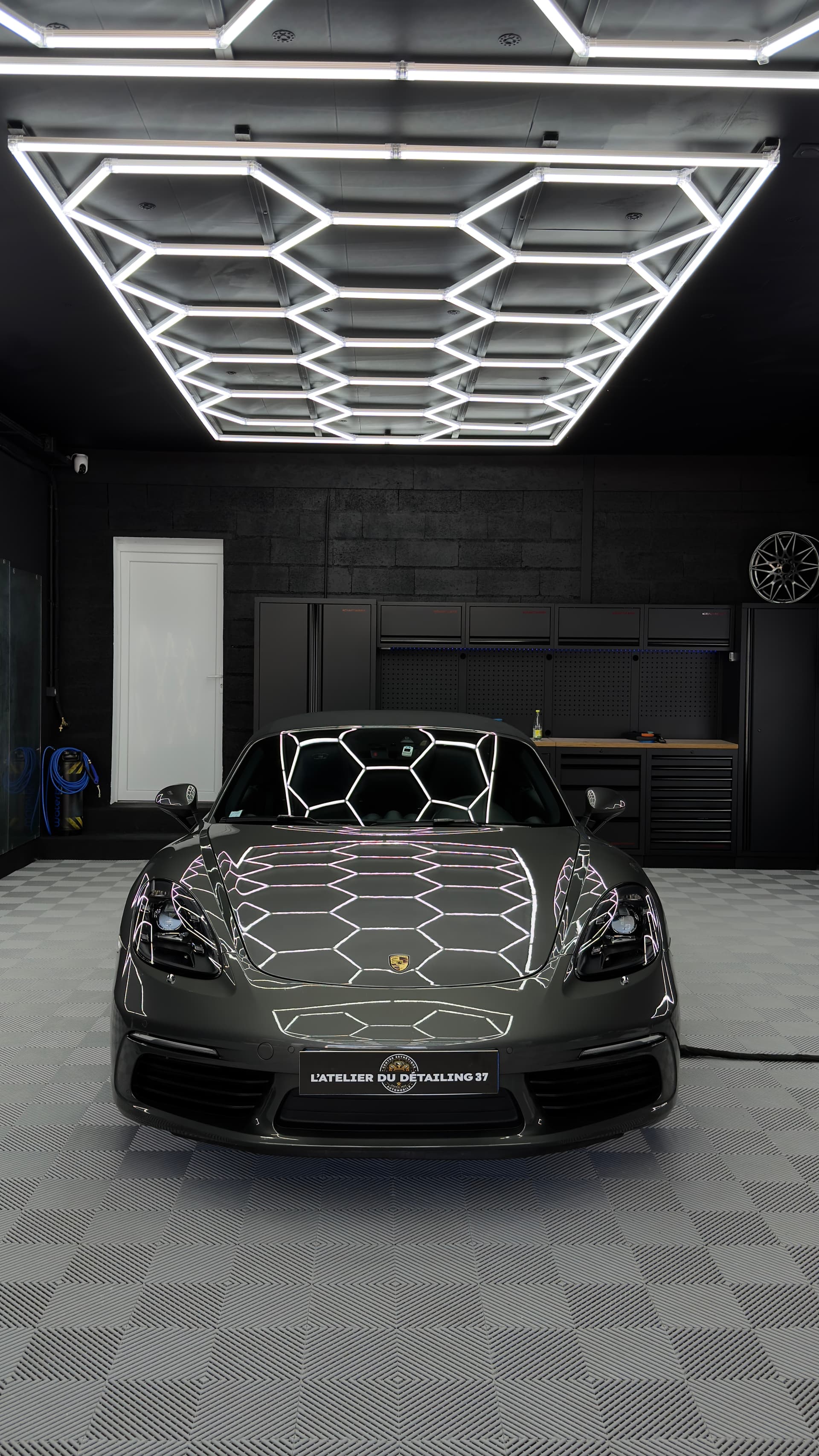 Porsche 718 Boxster S photo 7