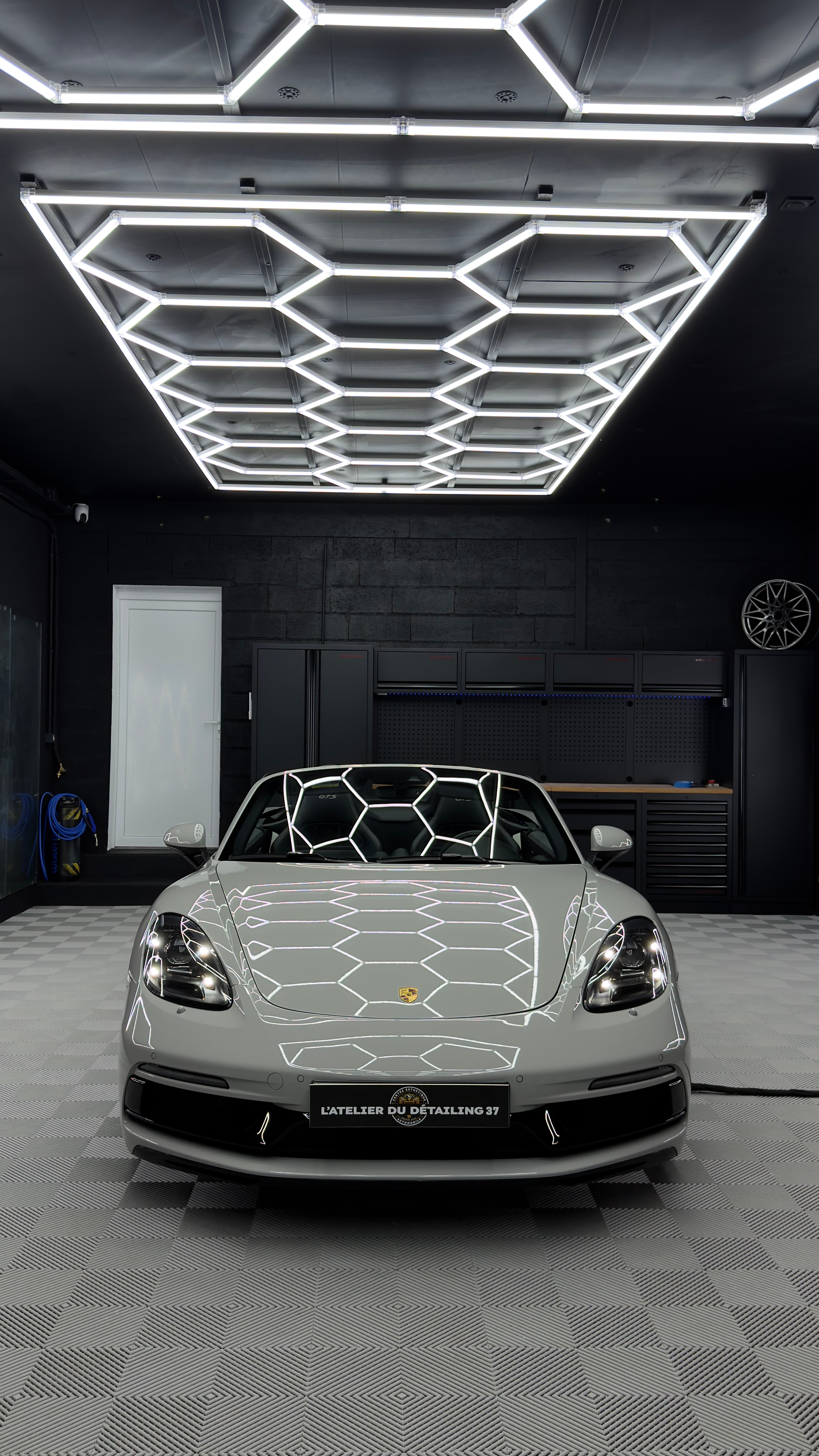 Porsche 718 GTS photo 3