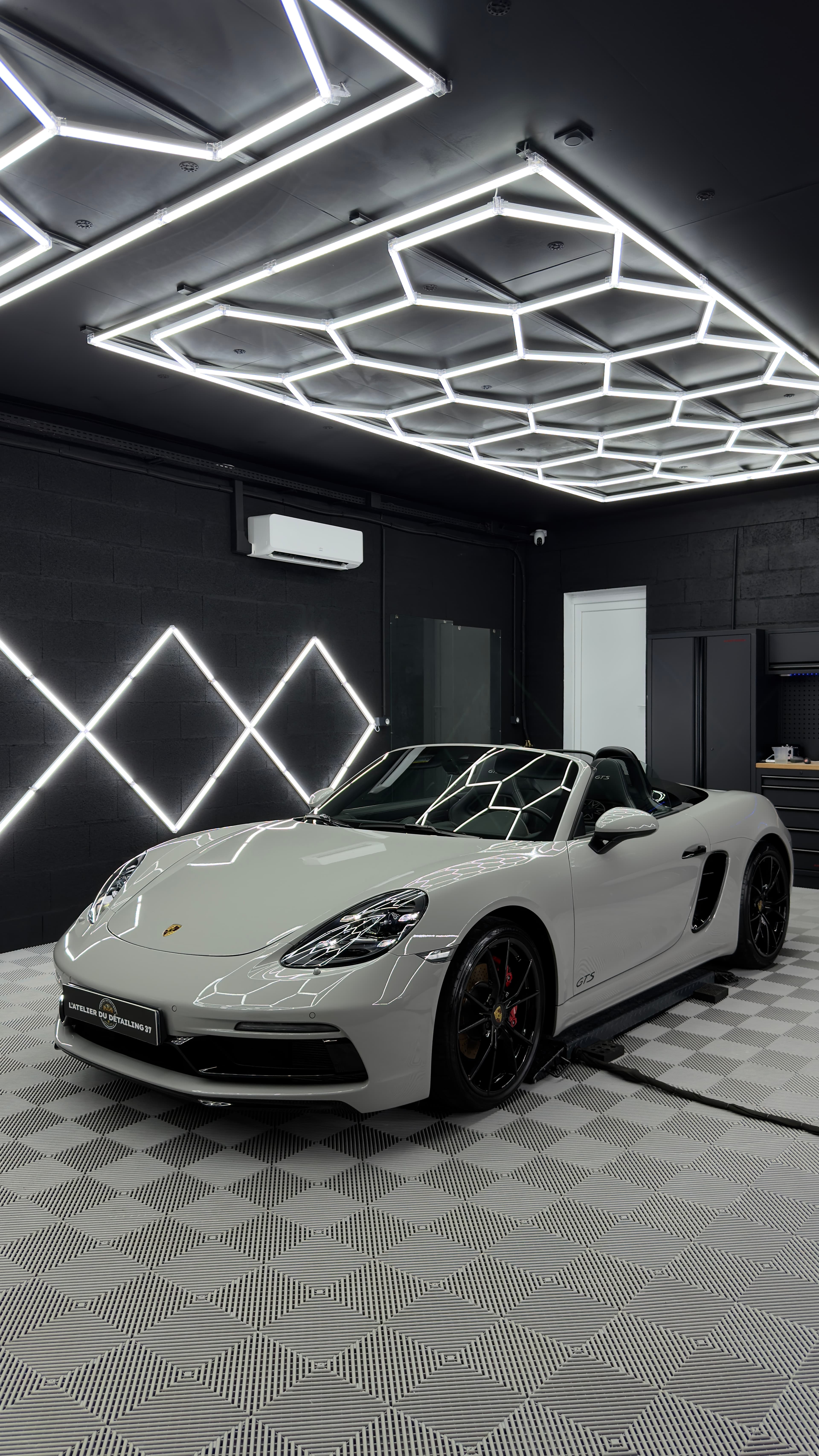 Porsche 718 GTS photo 4