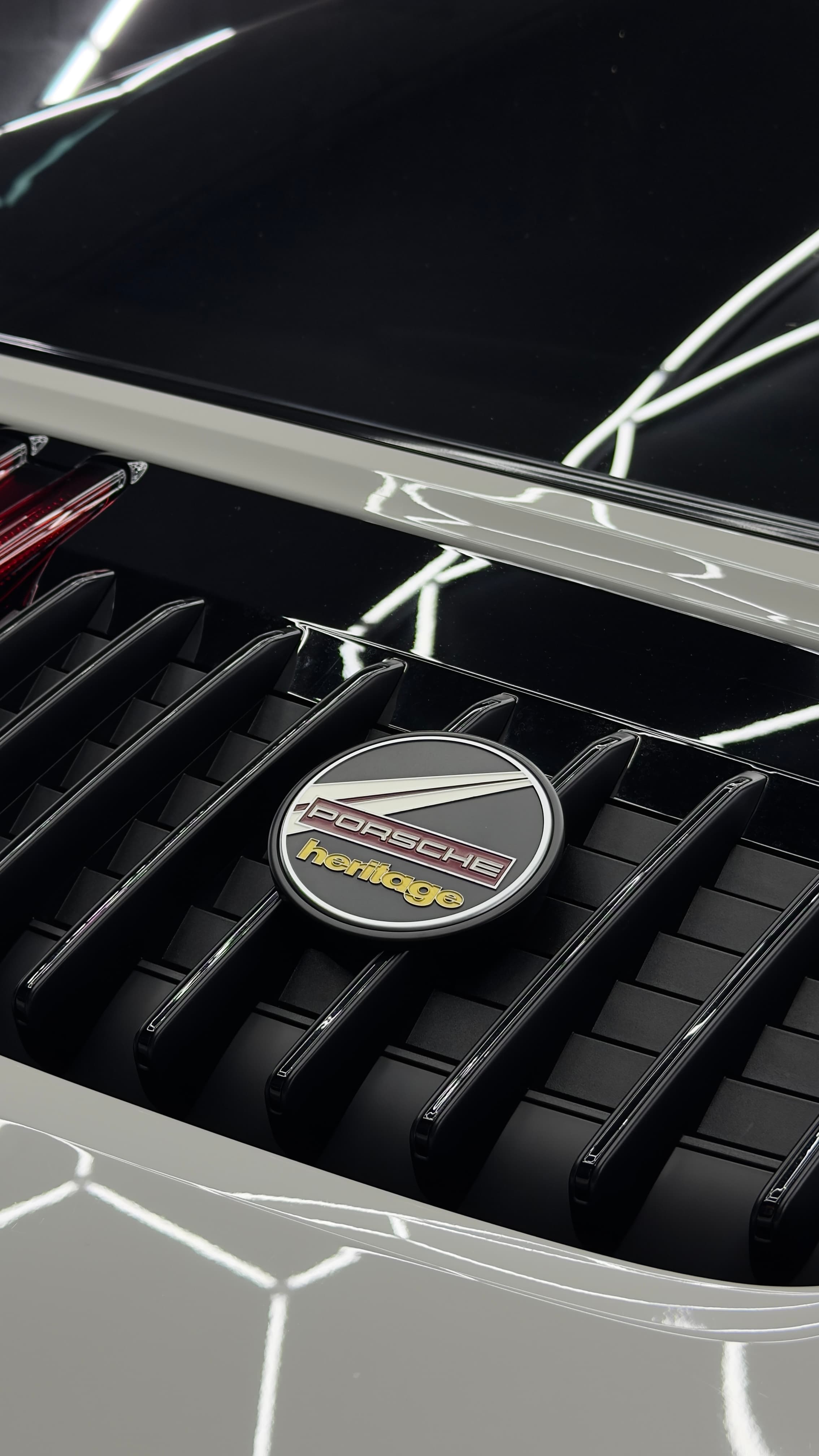 Porsche 992 Targa 4S Édition Héritage photo 8