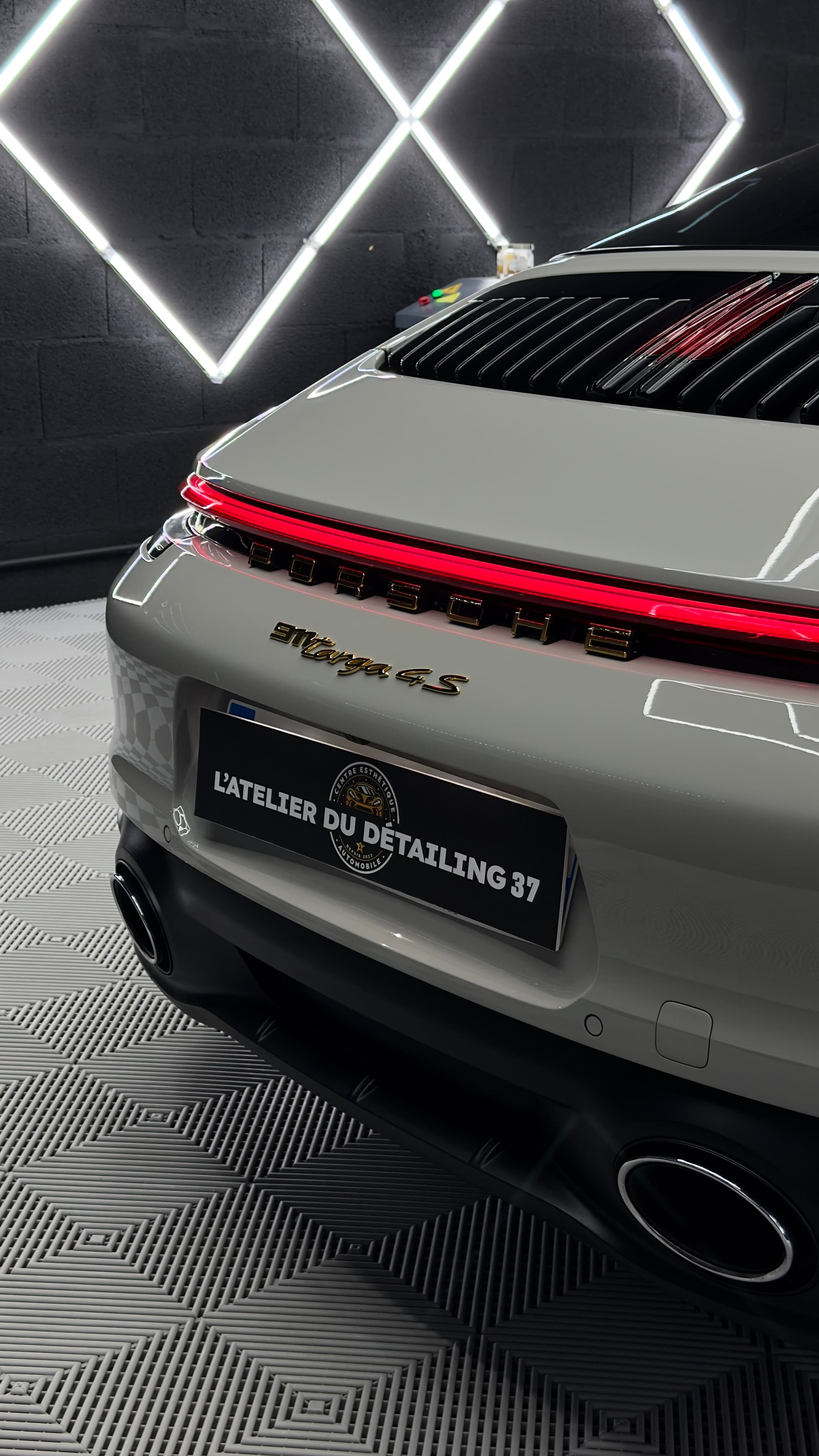 Porsche 992 Targa 4S Édition Héritage photo 9